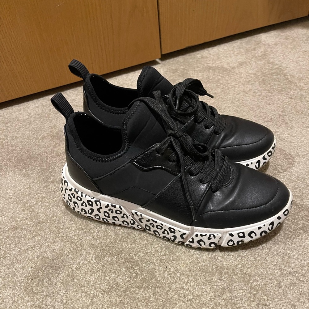 Aldo black tennis shoe with printed sole size 7